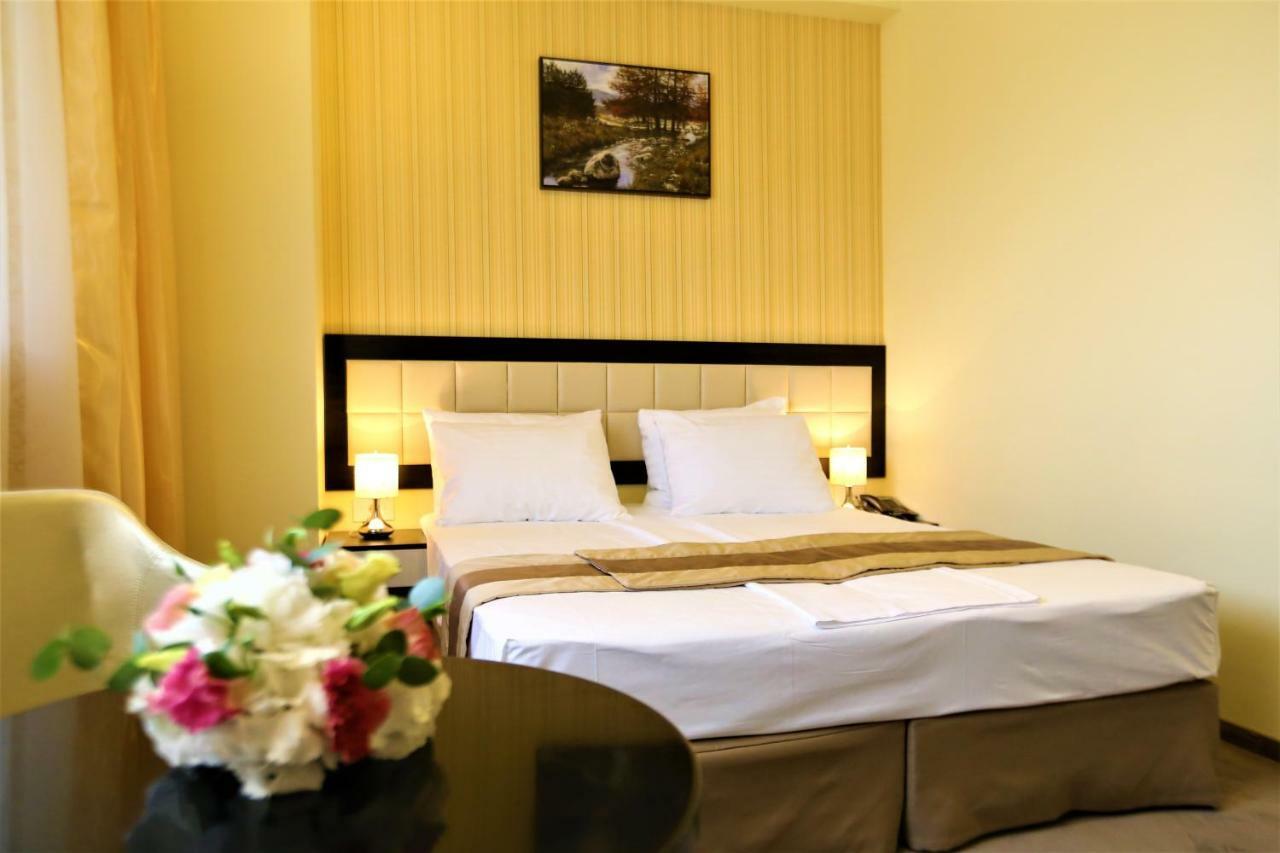 Best Western Plus Briston Otopeni Eksteriør bilde